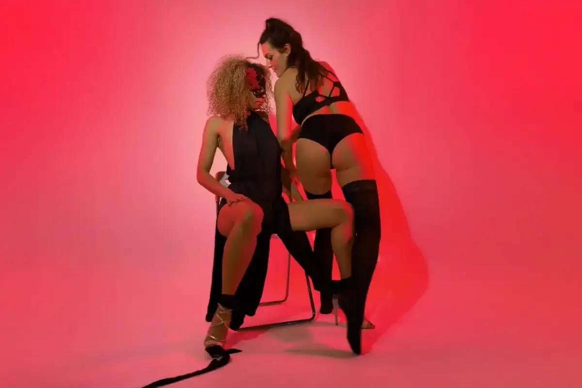 Aurora Elysion - Workshops - Lapdance