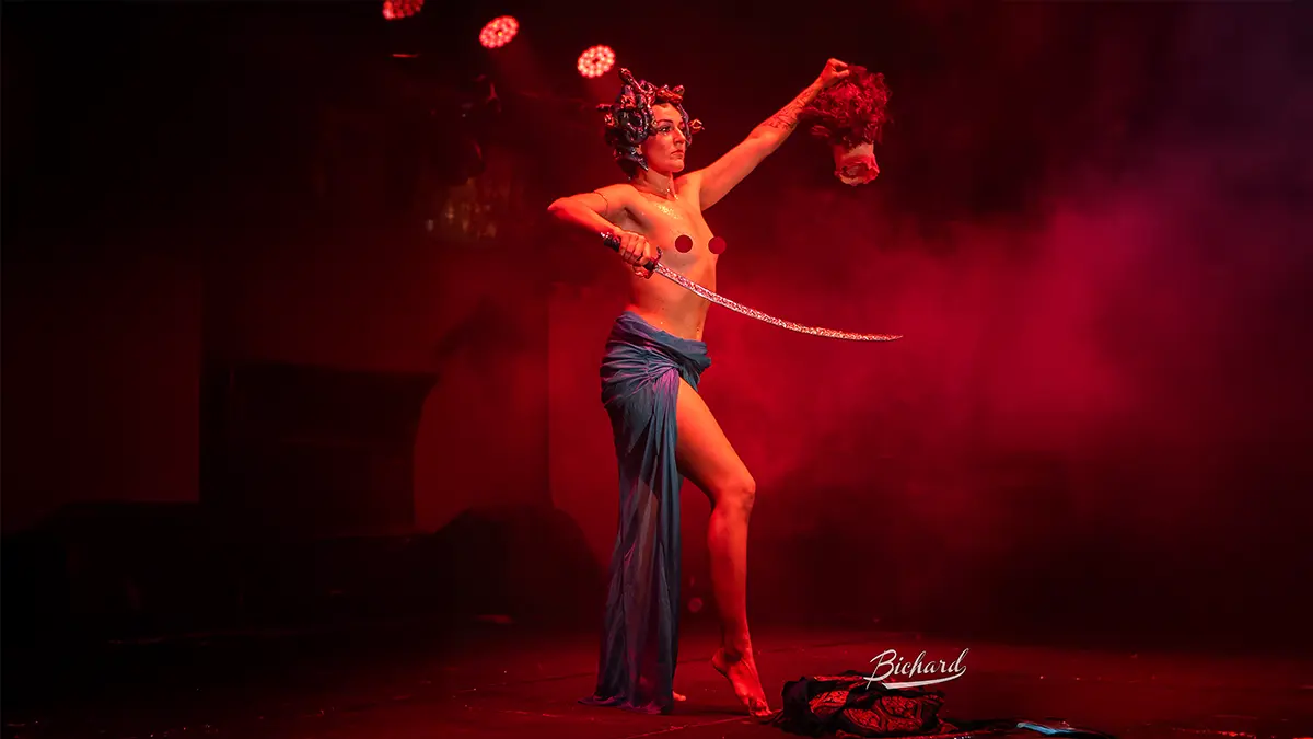 Aurora Elysion - Showacts - Medusa